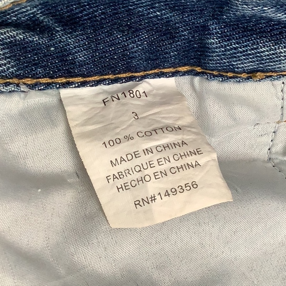 Fashion Nova "As You Please Ripped Straight Leg Jeans - Picture 8 of 9